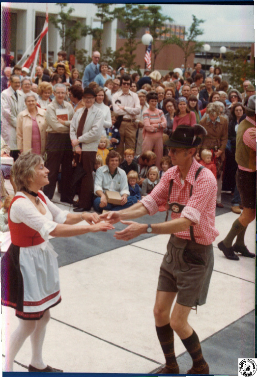 1976 05 dd 29 Winston Salem Springfest.jpg